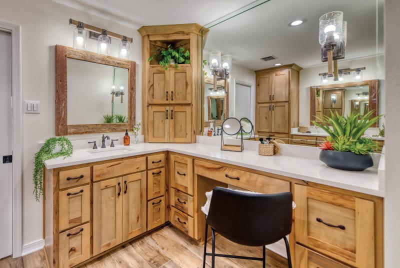 Click here to enlarge image